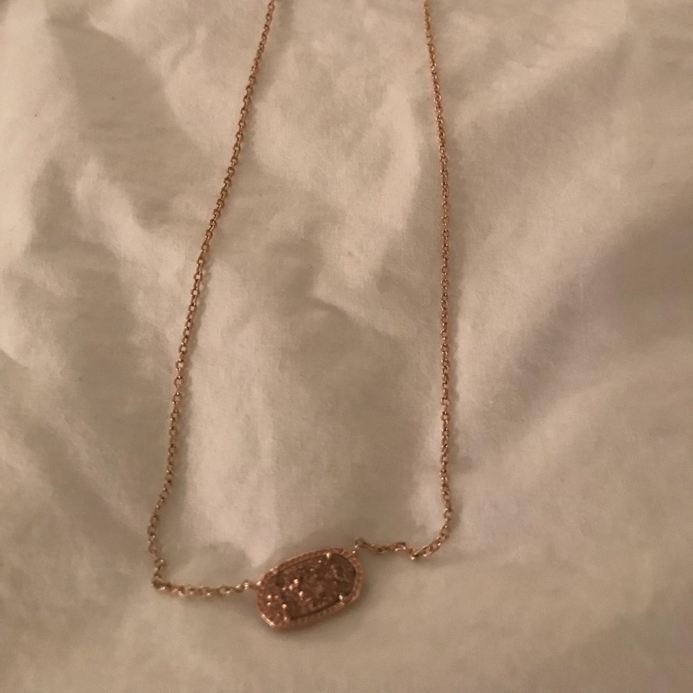 Kendra Scott rose gold necklace